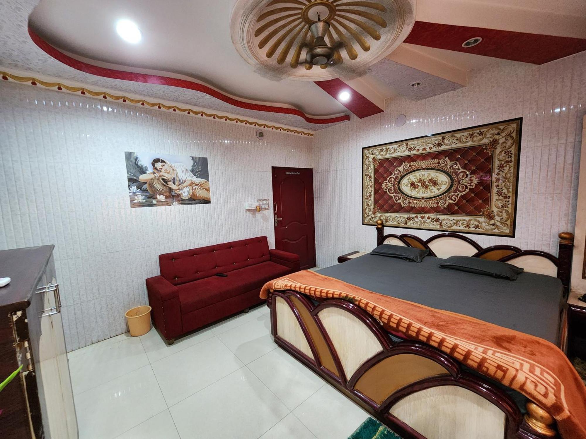 Hotel Shri Durga Baripada Екстериор снимка