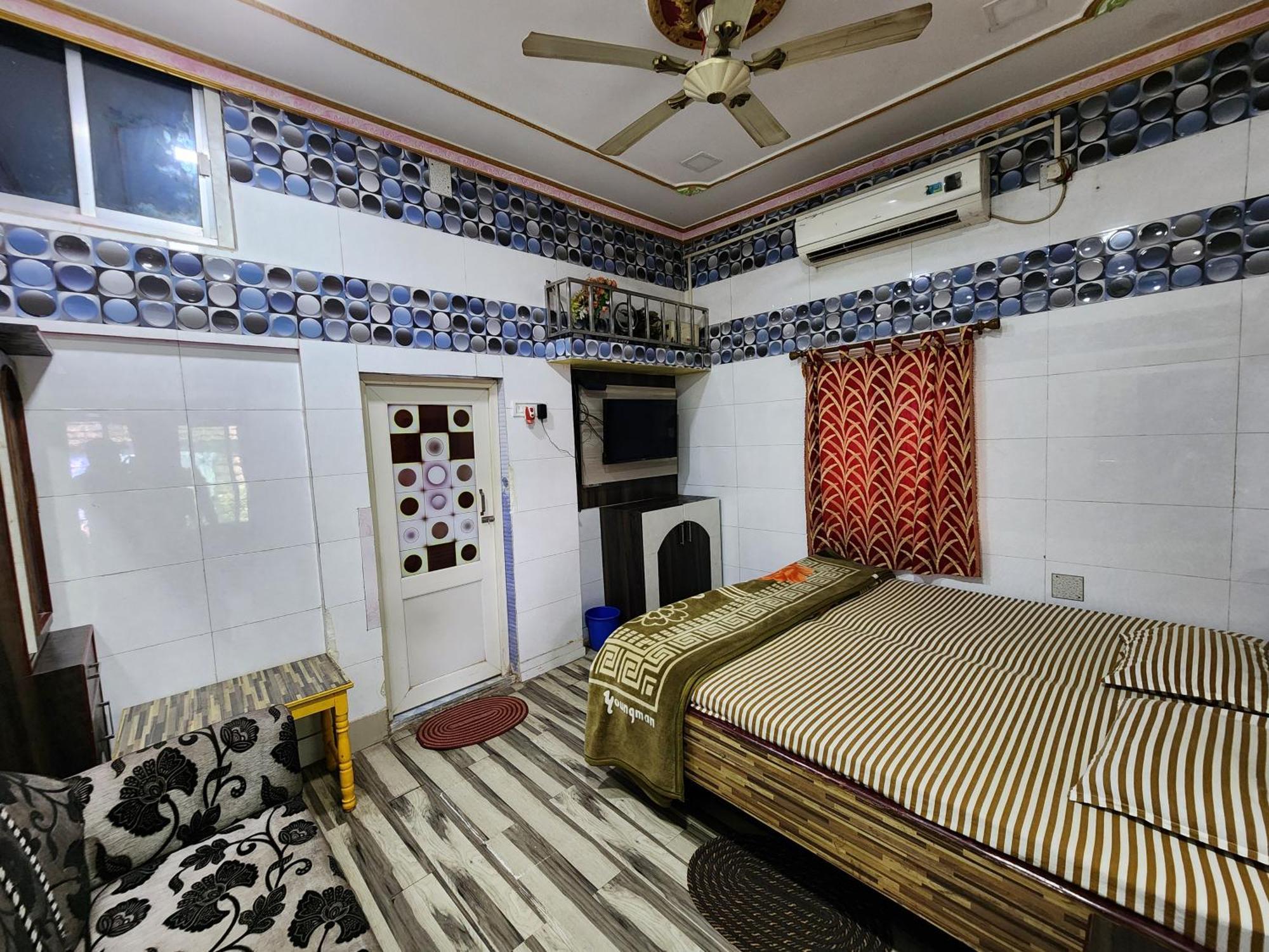 Hotel Shri Durga Baripada Екстериор снимка